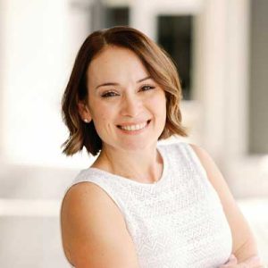 Susana Davis - Headshot